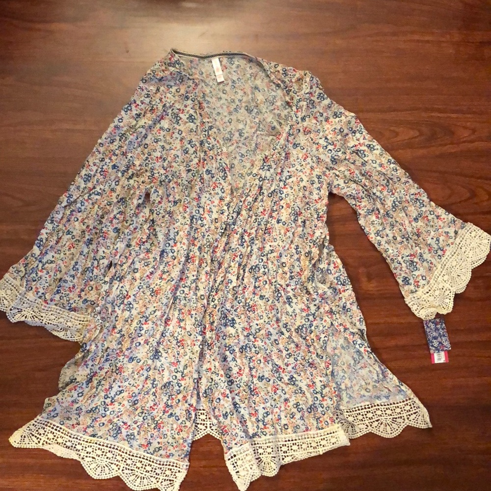 Women’s floral coverup